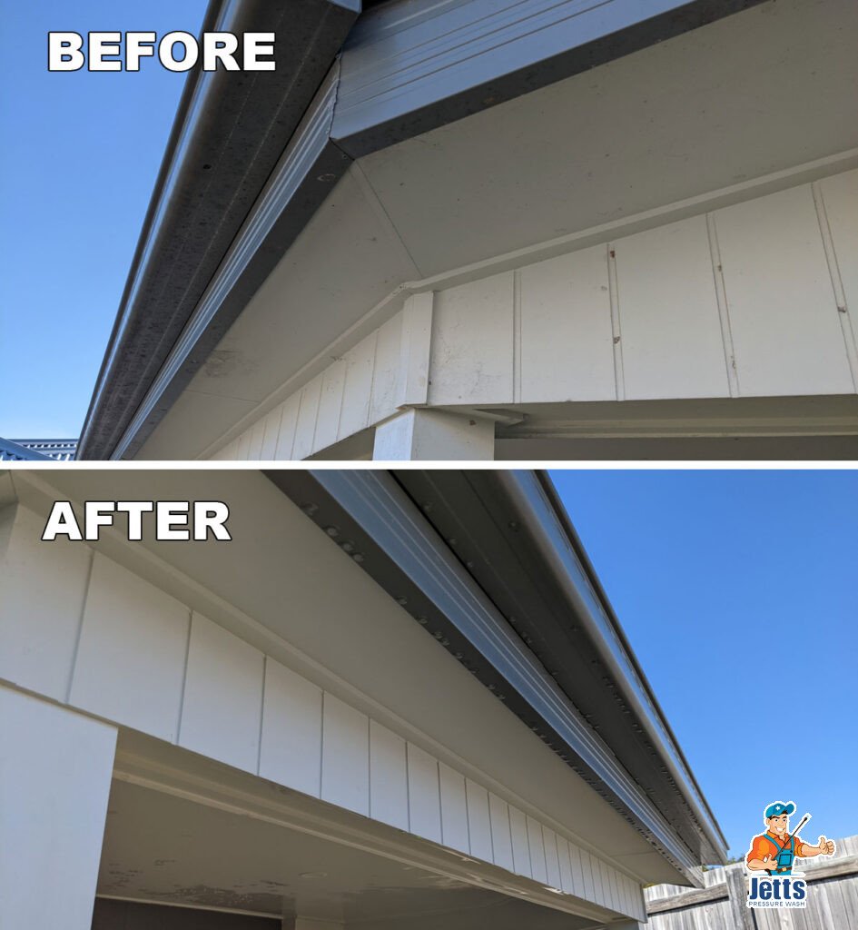 Before and after comparison of gutter clean at Peregian Springs