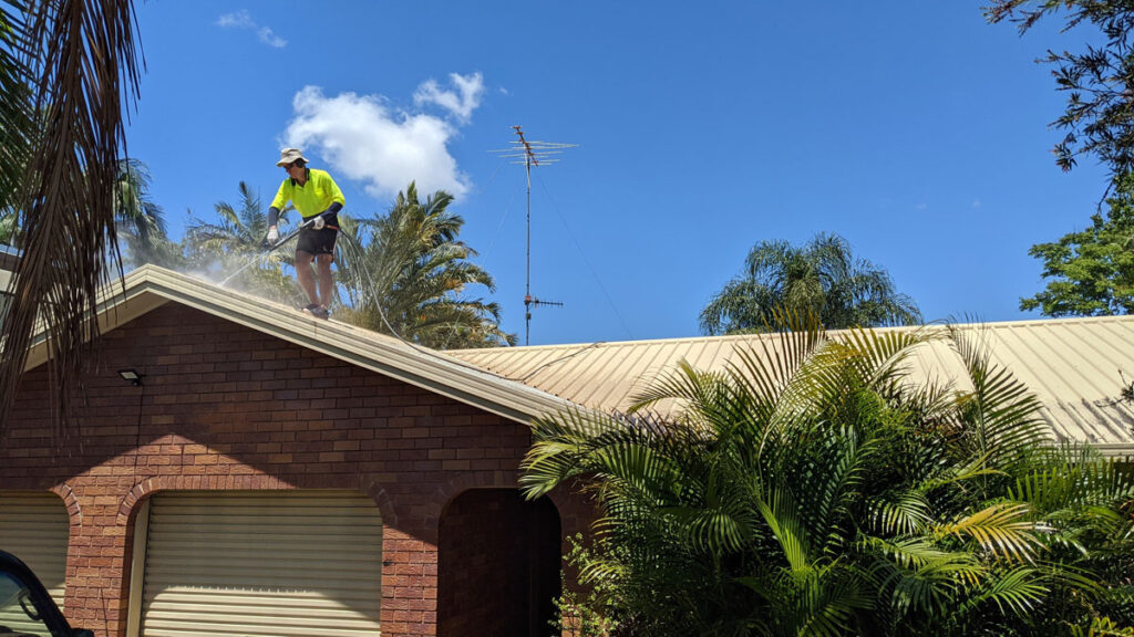 Cleaning a metal roof in Tewantin