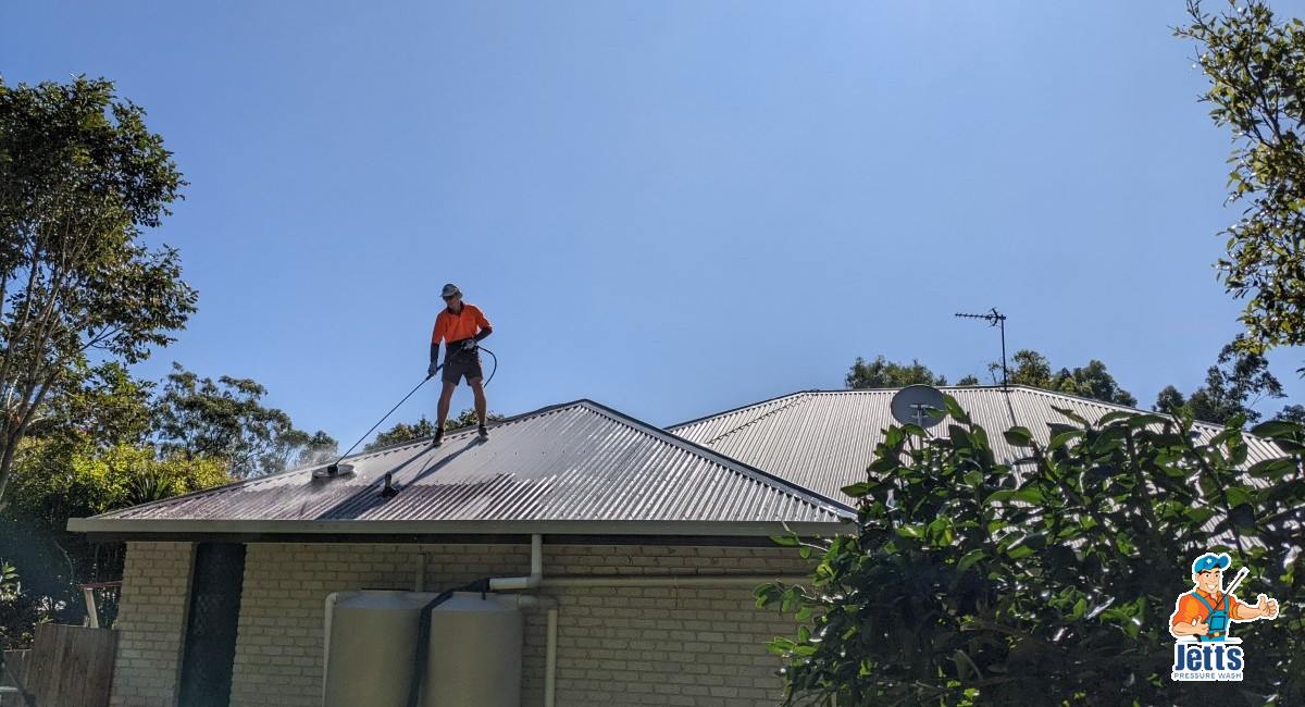 Roof, Gutter, Solar Panel Clean Cooroy